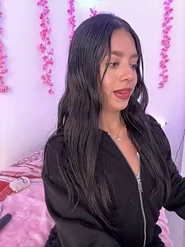 AliceJovovich online show from 12/03/24, 11:55