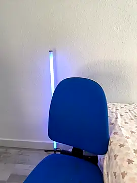 AliceJovovich online show from 10/08/25, 10:13