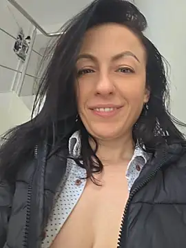 lovewildguy1 online show from 04/10/26, 07:13