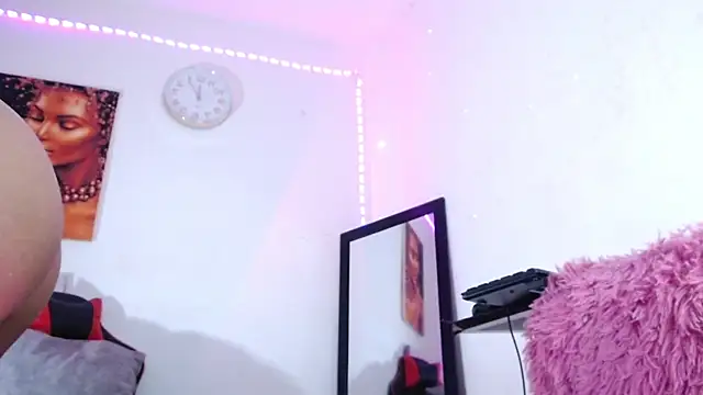 Snapshot of amgeline chatting on 01/08/25, 08:38 amgeline online show from 01/08/25, 08:38