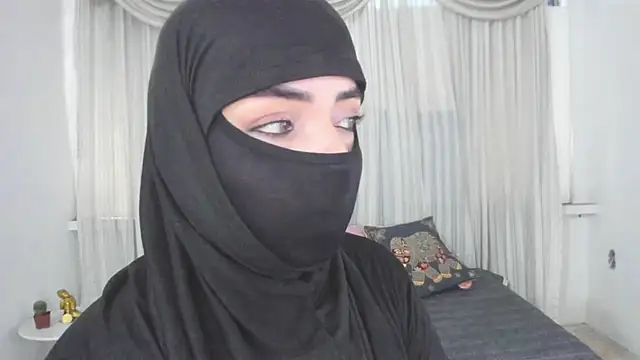 Snapshot of Uzra_hayed chatting on 07/11/26, 01:25 Uzra hayed online show from 07/11/26, 01:25