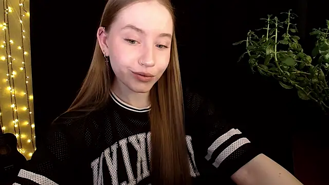 Snapshot of SindiWatsoon chatting on 09/23/25, 08:17 SindiWatsoon online show from 09/23/25, 08:17