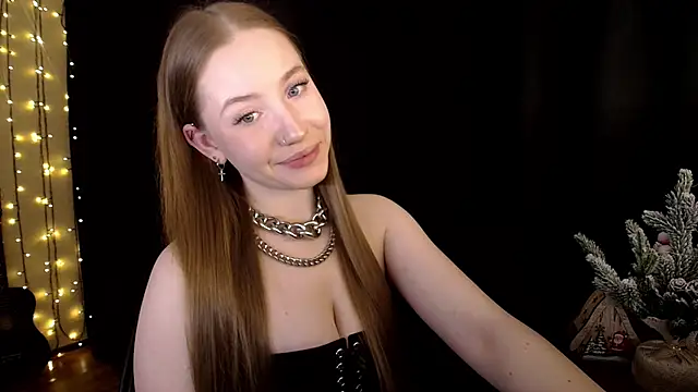 Snapshot of SindiWatsoon chatting on 12/17/25, 02:34 SindiWatsoon online show from 12/17/25, 02:34