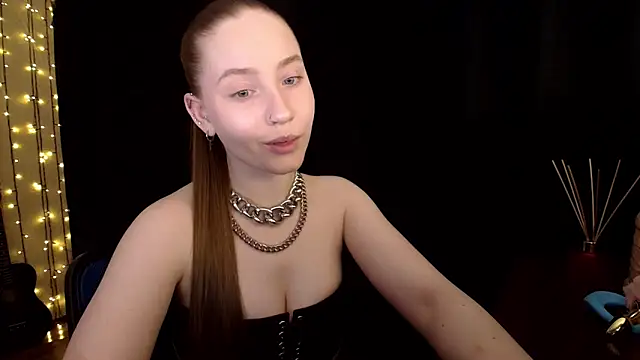 SindiWatsoon online show from 03/17/26, 03:15