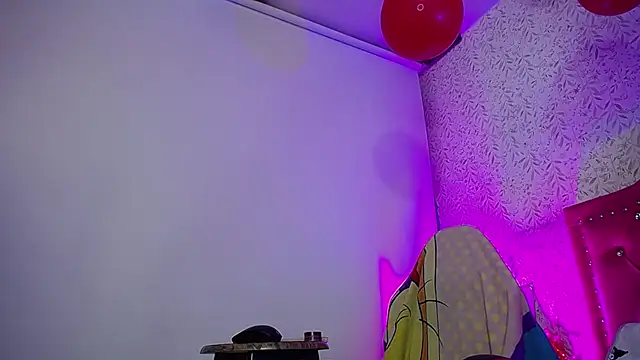 luly pink online show from 02/20/26, 03:03