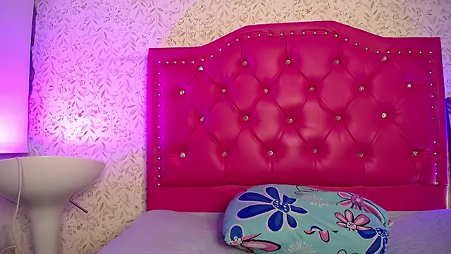 luly pink online show from 03/13/26, 04:30