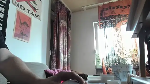 Snapshot of soulfuck92 chatting on 01/25/25, 02:03 soulfuck92 online show from 01/25/25, 02:03