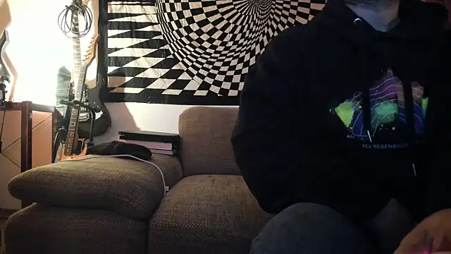 Snapshot of soulfuck92 chatting on 03/16/25, 08:32 soulfuck92 online show from 03/16/25, 08:32