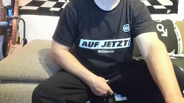 Snapshot of soulfuck92 chatting on 10/11/25, 03:17 soulfuck92 online show from 10/11/25, 03:17