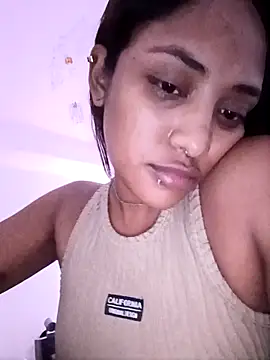 VictoireFeller online show from 12/18/25, 05:46