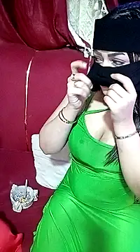 Snapshot of Meral1 chatting on 02/13/25, 10:00 Meral1 online show from 02/13/25, 10:00