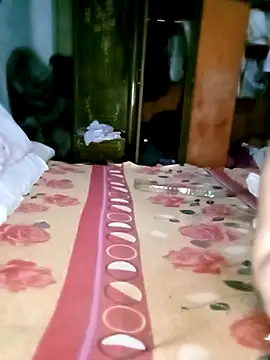 Snapshot of Meral1 chatting on 10/07/25, 01:08 Meral1 online show from 10/07/25, 01:08