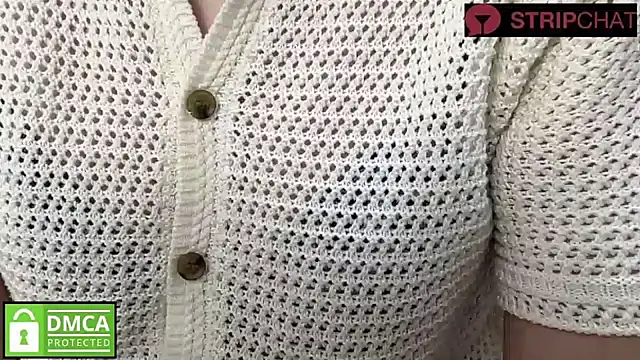 Snapshot of A33-asami chatting on 09/24/25, 04:49 A33-asami online show from 09/24/25, 04:49