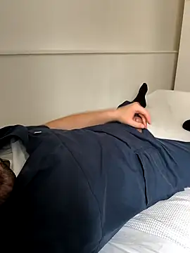 Snapshot of onbifeet chatting on 03/02/25, 01:27 onbifeet online show from 03/02/25, 01:27