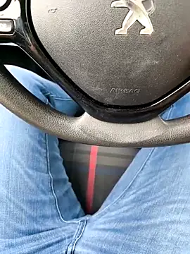 Snapshot of onbifeet chatting on 10/21/25, 01:34 onbifeet online show from 10/21/25, 01:34