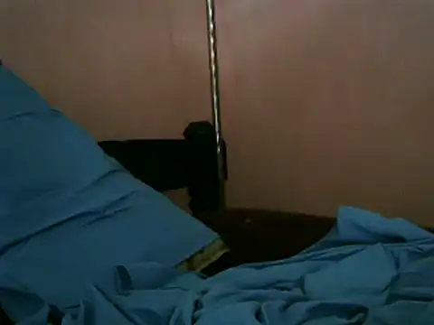 Snapshot of Bigras0011 chatting on 03/14/25, 03:37 Bigras0011 online show from 03/14/25, 03:37