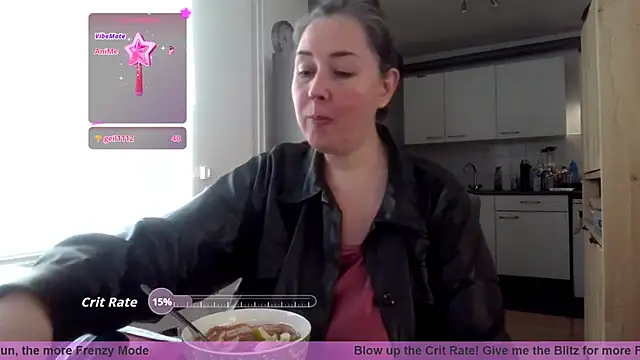 Snapshot of MilfGina chatting on 11/14/25, 08:57 MilfGina online show from 11/14/25, 08:57