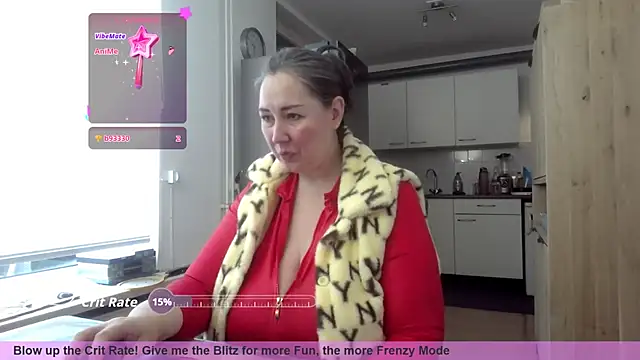 Snapshot of MilfGina chatting on 11/21/25, 08:57 MilfGina online show from 11/21/25, 08:57