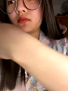 Krixxi22 online show from 12/02/25, 03:40