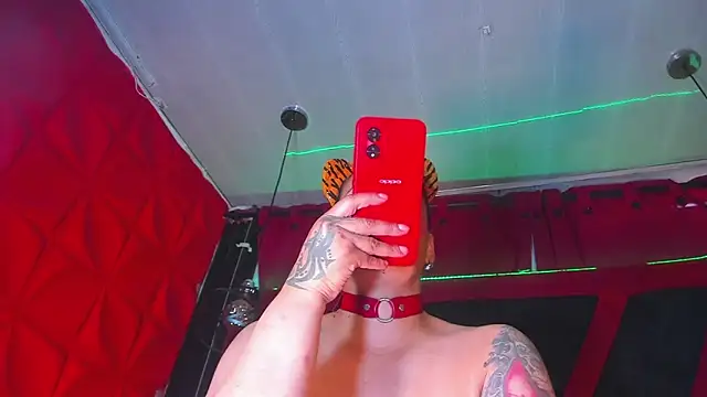 Taylor-hardcore online show from 09/17/25, 02:19