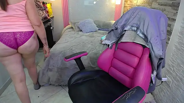 Snapshot of maissa-luvv chatting on 02/27/25, 05:58 maissa-luvv online show from 02/27/25, 05:58