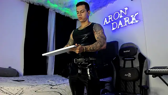 Aron Dark online show from 02/11/25, 11:43