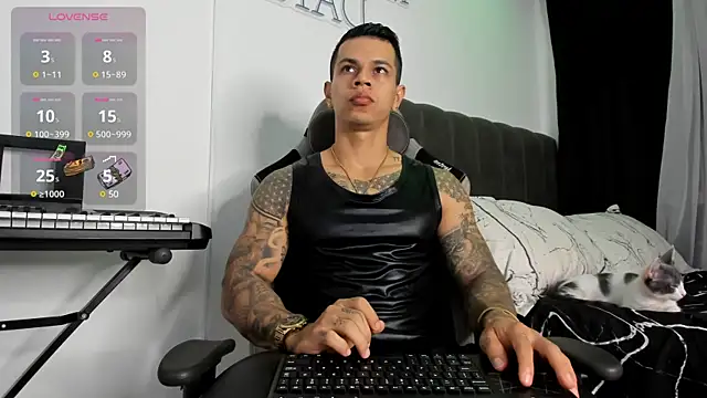 Aron Dark online show from 02/28/25, 11:03