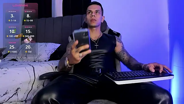 Aron Dark online show from 10/19/25, 09:04