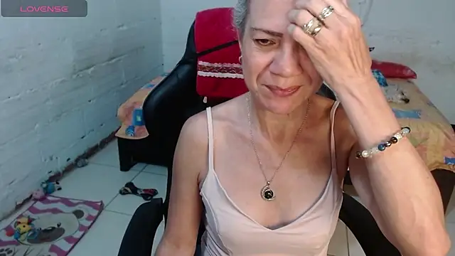 Giorgia xue53 online show from 12/20/24, 06:29