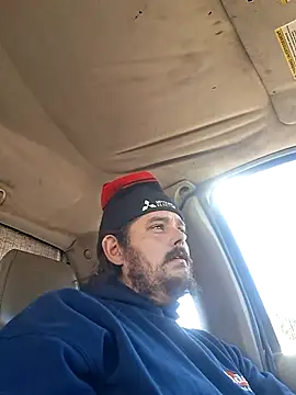 Snapshot of daddysmalldick502 chatting on 11/03/25, 04:30 daddysmalldick502 online show from 11/03/25, 04:30