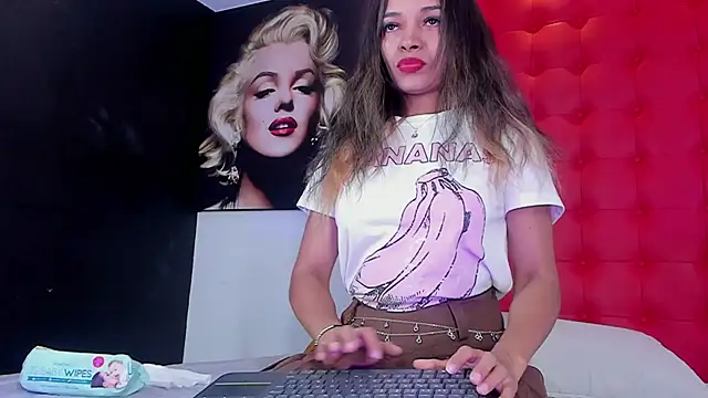 Snapshot of Daliana_Beck chatting on 06/02/26, 12:29 Daliana Beck online show from 06/02/26, 12:29