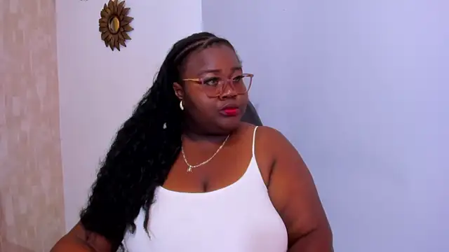 Snapshot of BritannyJhonsons chatting on 10/14/25, 09:04 BritannyJhonsons online show from 10/14/25, 09:04