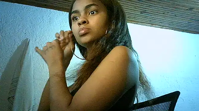 Snapshot of Bellabeltrann chatting on 01/31/25, 07:18 Bellabeltrann online show from 01/31/25, 07:18