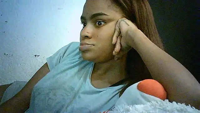 Snapshot of Bellabeltrann chatting on 09/13/25, 03:50 Bellabeltrann online show from 09/13/25, 03:50