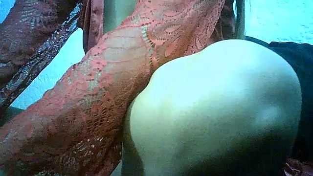 Snapshot of Bellabeltrann chatting on 11/10/25, 10:47 Bellabeltrann online show from 11/10/25, 10:47