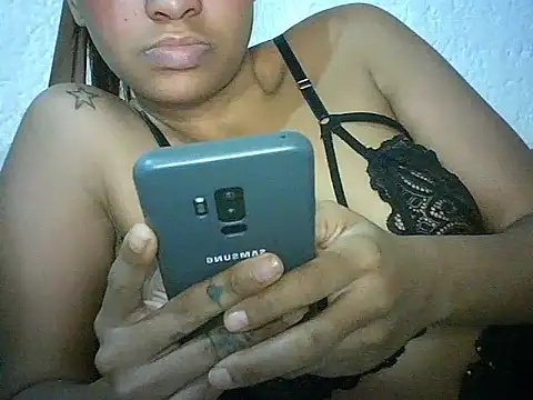 Snapshot of Bellabeltrann chatting on 01/11/26, 01:05 Bellabeltrann online show from 01/11/26, 01:05