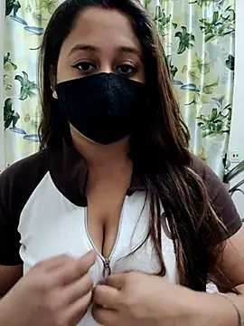 Snapshot of Natasha-143 chatting on 11/15/25, 05:20 Natasha-143 online show from 11/15/25, 05:20