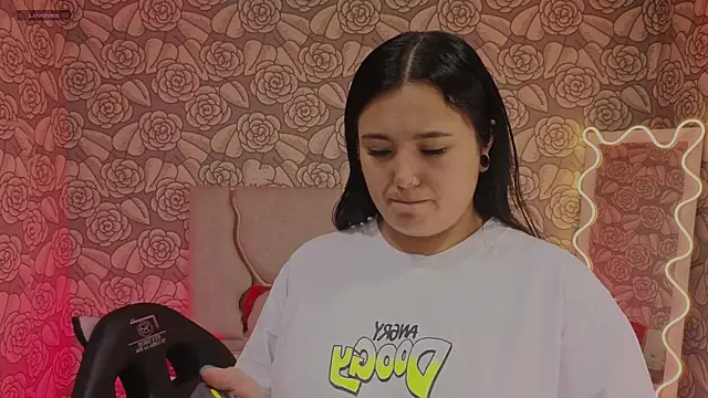 Mellani tay online show from 12/19/25, 03:24