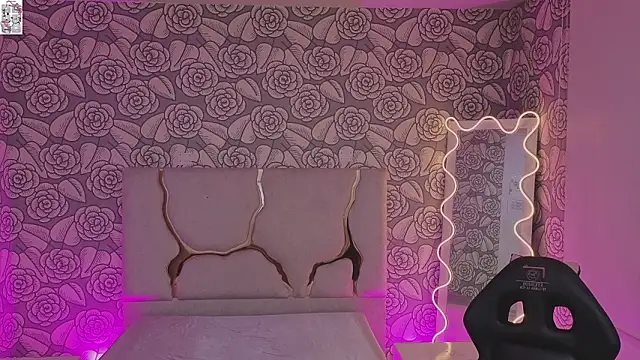 Mellani tay online show from 02/14/26, 03:36