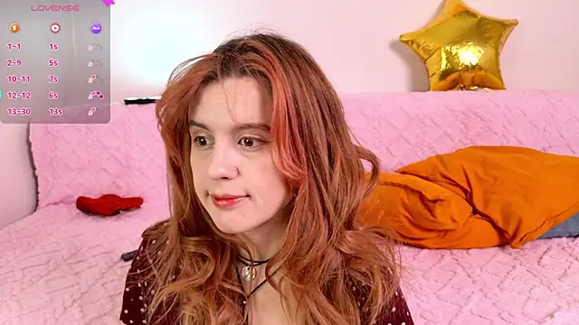 Snapshot of Lisa_sweetheels chatting on 01/03/25, 08:21 Lisa sweetheels online show from 01/03/25, 08:21