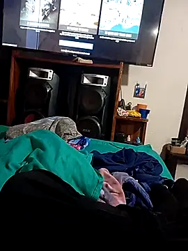 Snapshot of Akonam3000 chatting on 11/17/25, 11:10 Akonam3000 online show from 11/17/25, 11:10