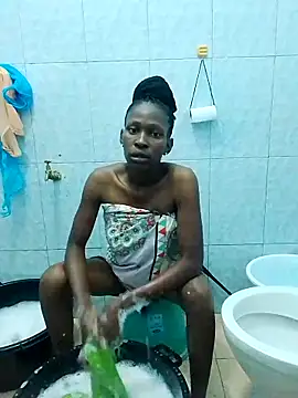 LOVELY-2BERRY online show from 02/22/26, 05:40