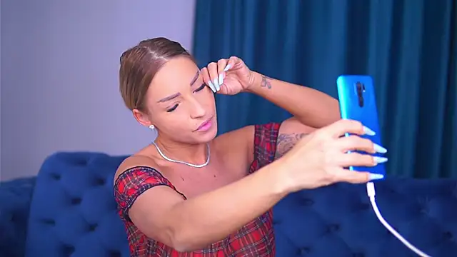 LovingBlondie online show from 02/05/25, 04:48