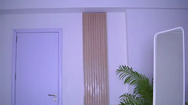 LovingBlondie online show from 02/13/25, 05:26