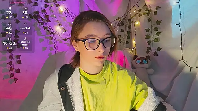 Snapshot of monlight__dana chatting on 12/02/24, 10:28 monlight  dana online show from 12/02/24, 10:28