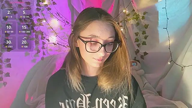 Snapshot of monlight__dana chatting on 12/04/24, 09:18 monlight  dana online show from 12/04/24, 09:18