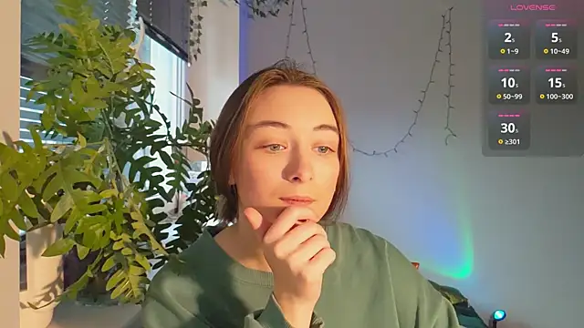 Snapshot of monlight__dana chatting on 02/03/25, 12:47 monlight  dana online show from 02/03/25, 12:47