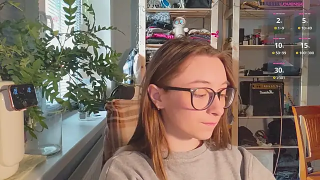 Snapshot of monlight__dana chatting on 02/14/25, 02:33 monlight  dana online show from 02/14/25, 02:33