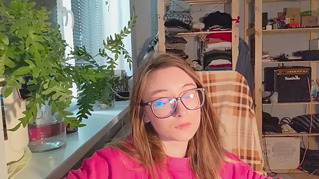 Snapshot of monlight__dana chatting on 02/20/25, 01:08 monlight  dana online show from 02/20/25, 01:08