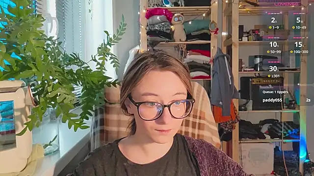 Snapshot of monlight__dana chatting on 02/23/25, 01:32 monlight  dana online show from 02/23/25, 01:32